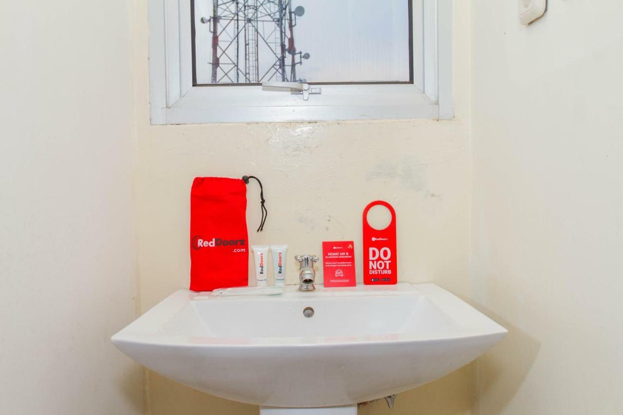 Reddoorz Plus @ Surapati 2 Bandung Exterior foto